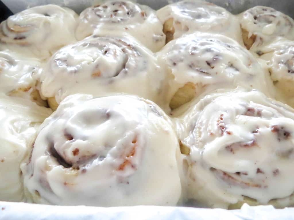 Cinnamon Rolls With Cream Cheese Frosting