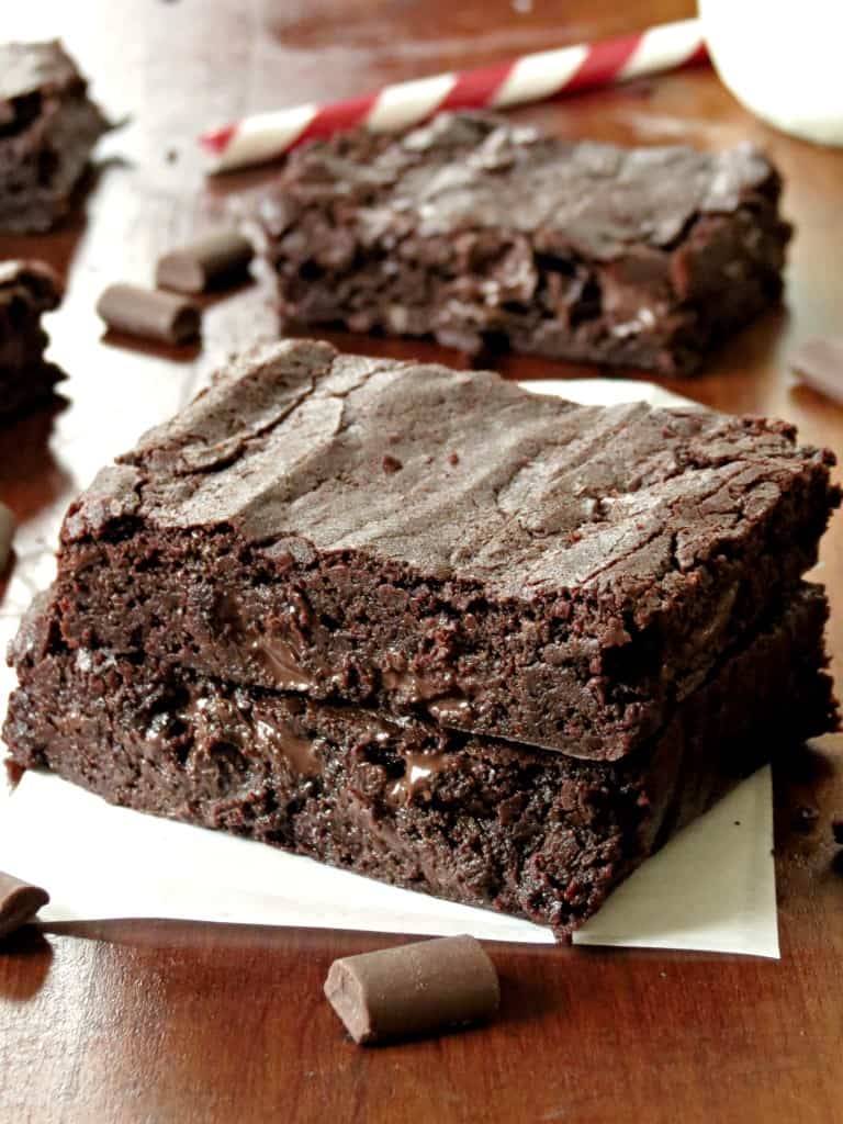 Chocolate Chunk Fudge Brownies - Sprinkle Some Sugar