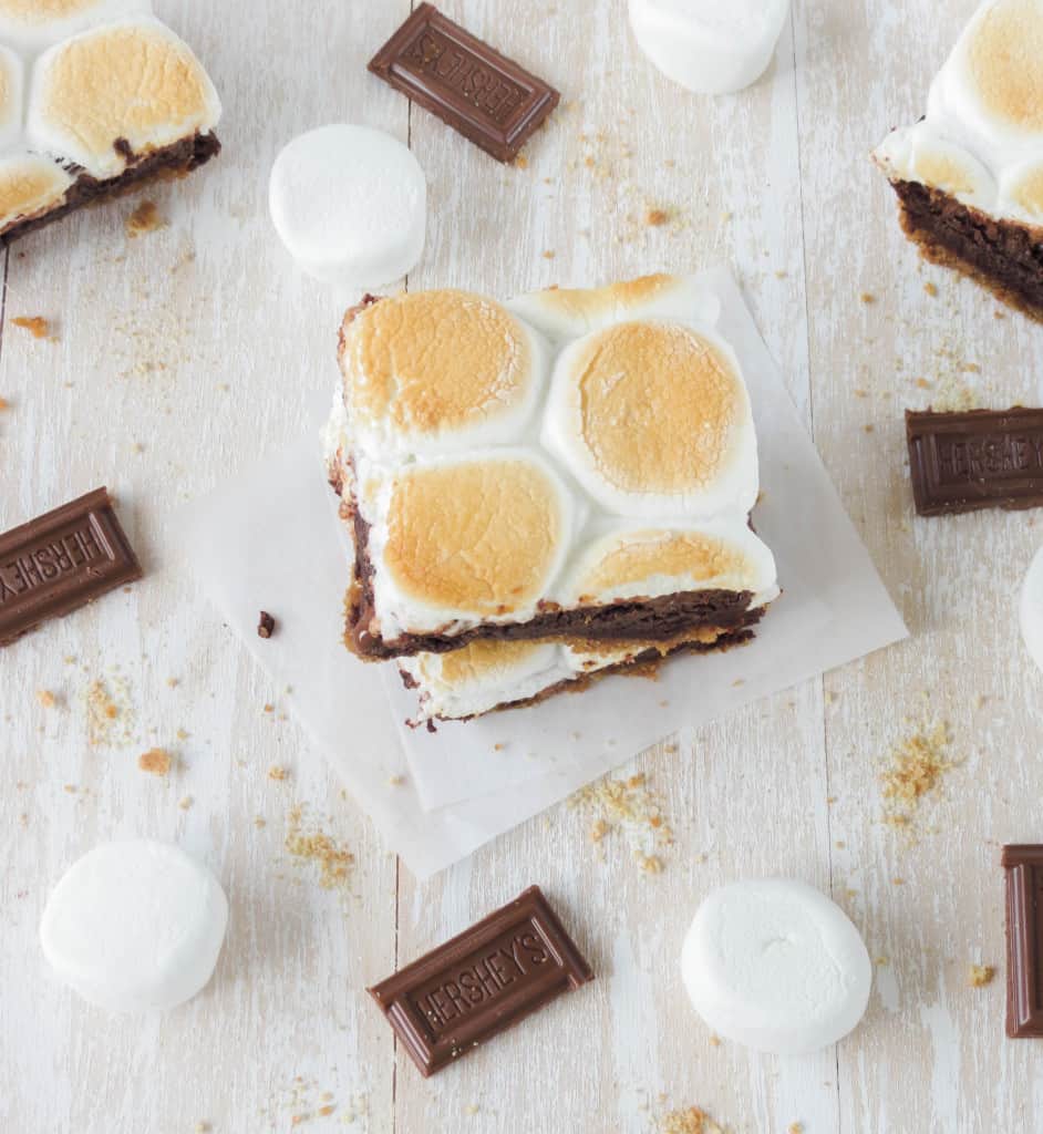 Gooey S'mores Brownies - Sprinkle Some Sugar