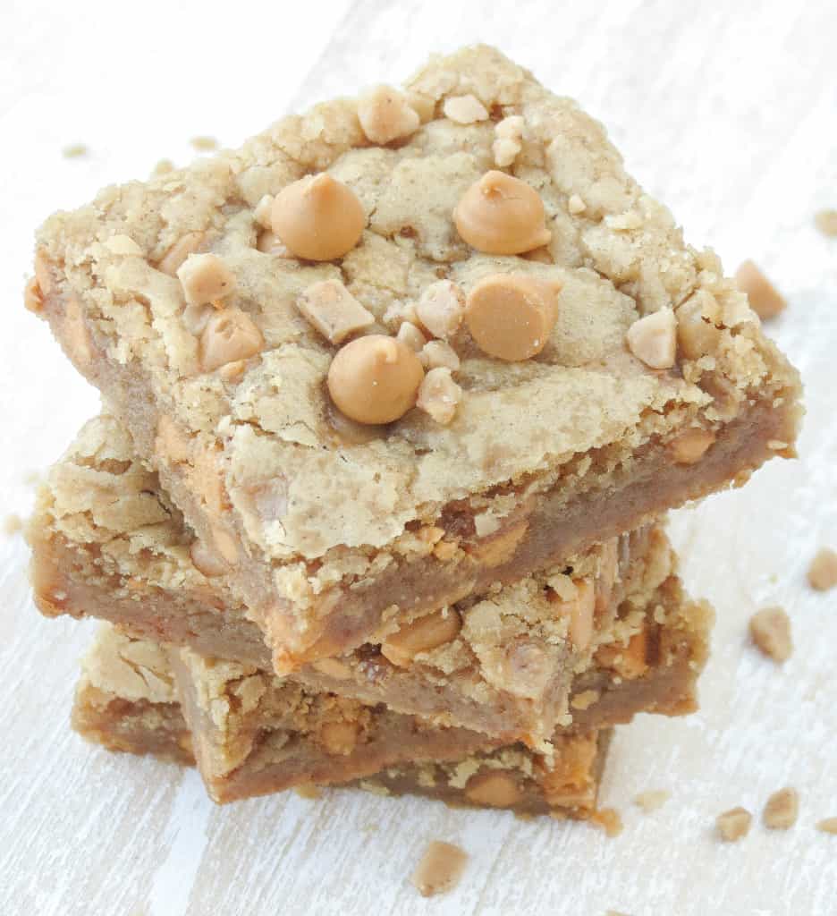 Butterscotch Toffee Blondies - Sprinkle Some Sugar