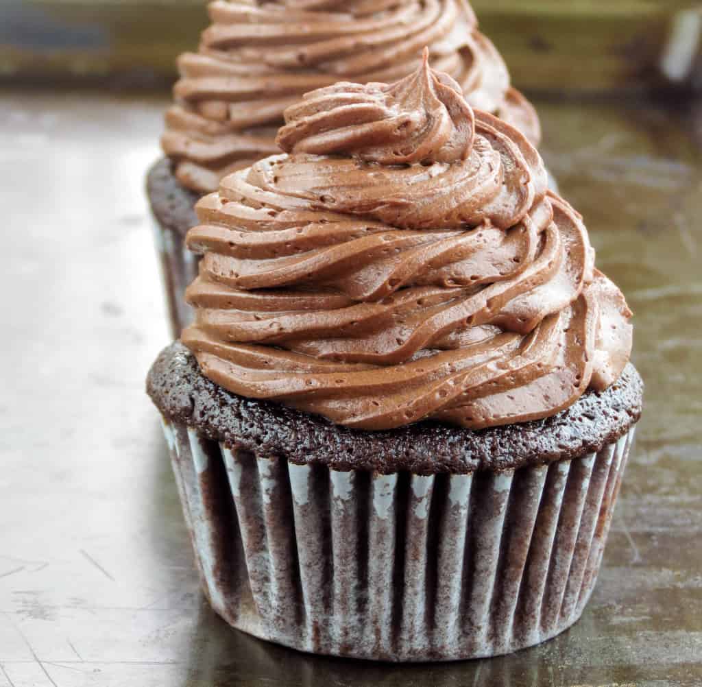 The Ultimate Chocolate Cupcakes - Sprinkle Some Sugar