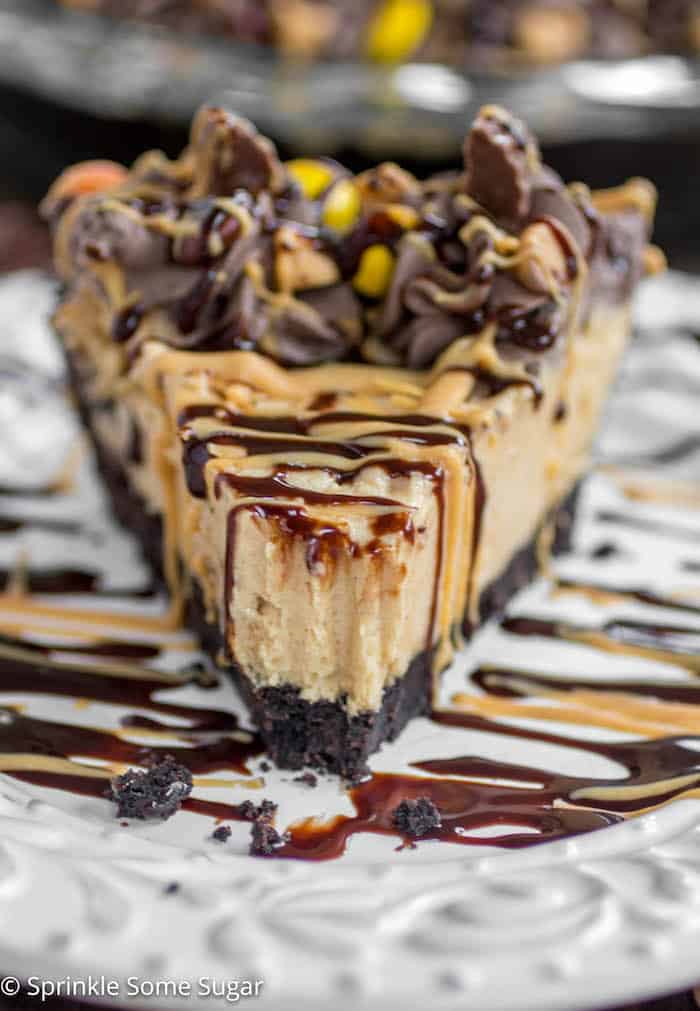 Creamy Peanut Butter Pie - Super creamy, easy and delicious peanut butter pie that is poured into an oreo crust and topped with homemade dark chocolate whipped cream!