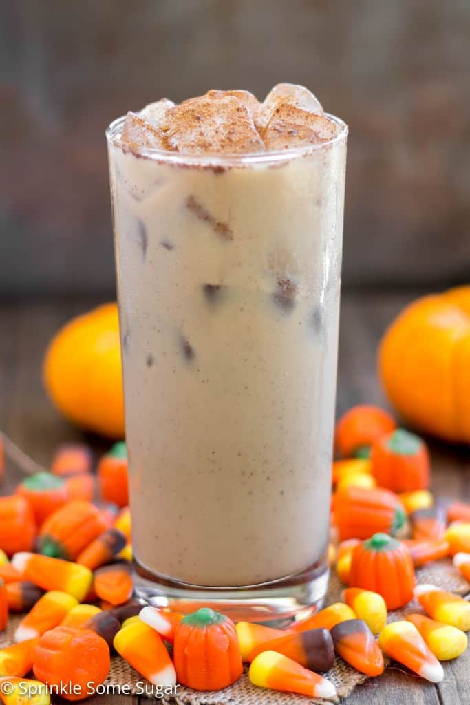 Super easy and delicious pumpkin spice lattes made right in your own home.