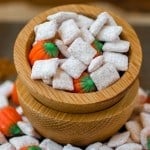 pumpkin spice muddy buddies - A deliciously spiced, super easy treat that is perfect for parties!